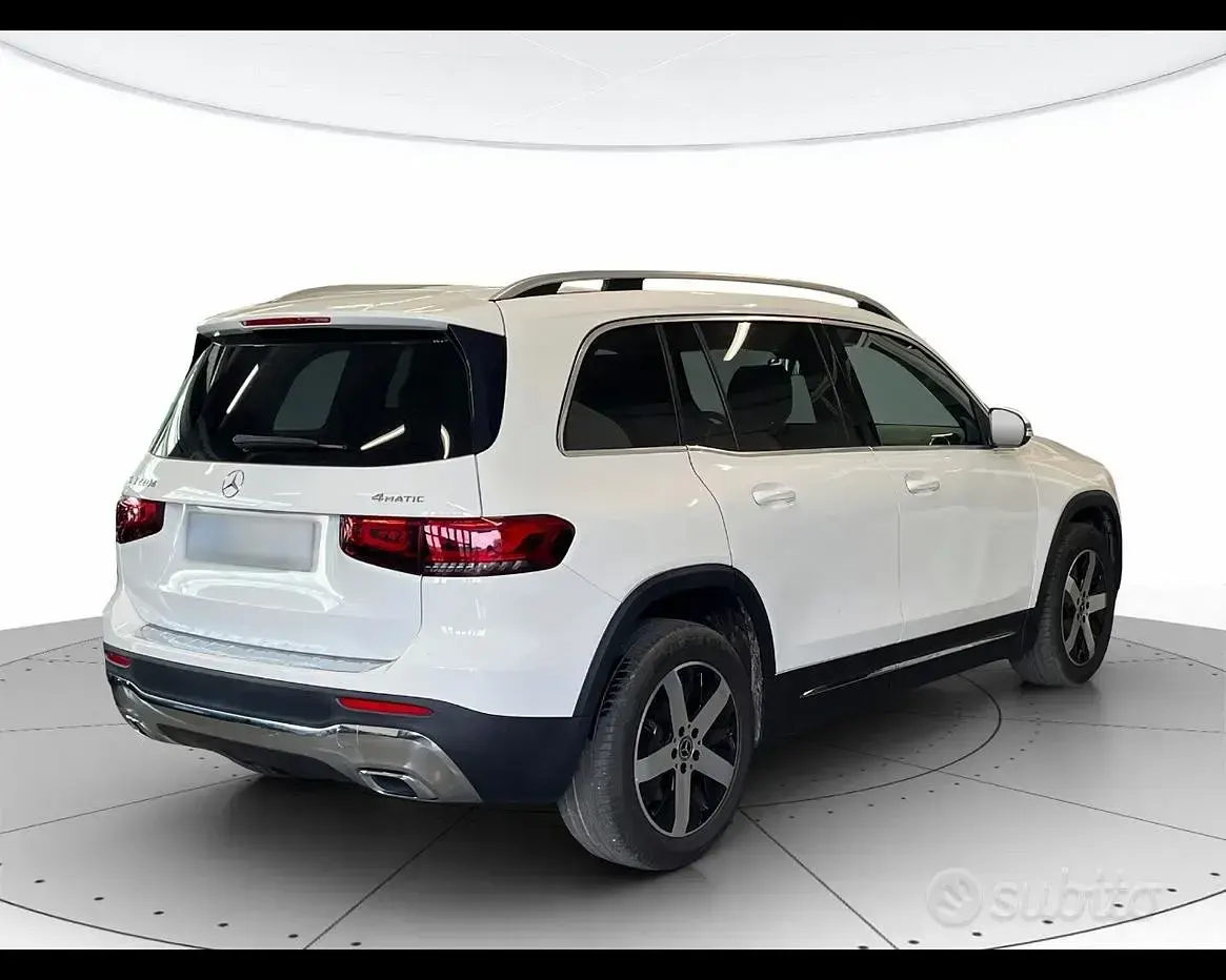 Usata Mercedes GLB220 190 CV (139 kW) 2021 Bianco SUV