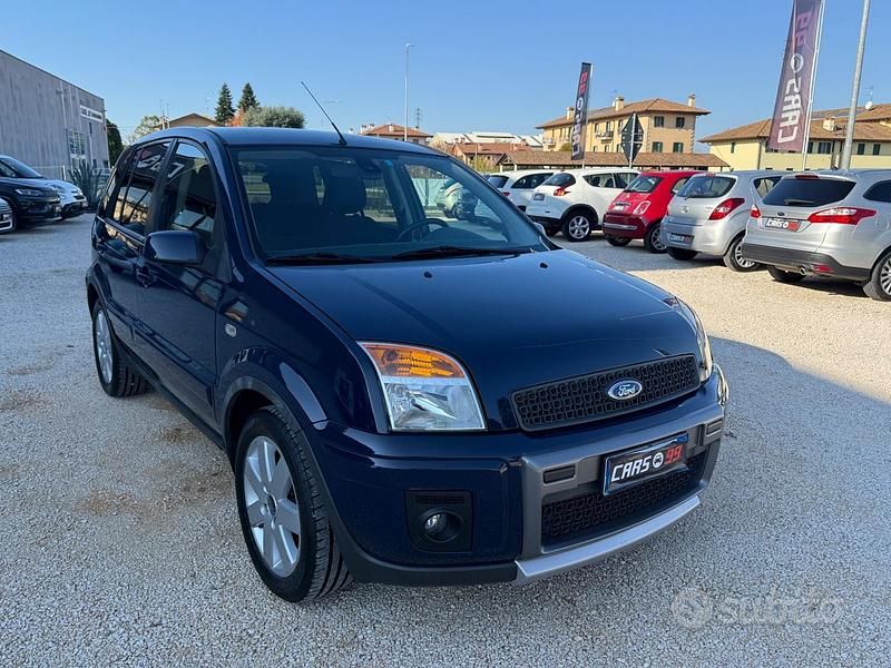 Usata Ford Fusion Titanium 80 CV (58 kW) 2009 Blu Berlina