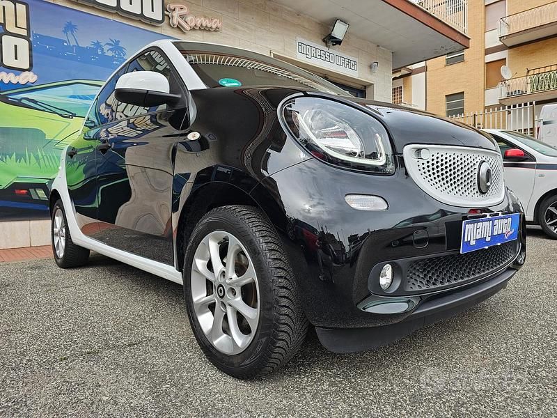 Usata Smart ForFour Passion 71 CV (52 kW) 2017 Nero Utilitaria