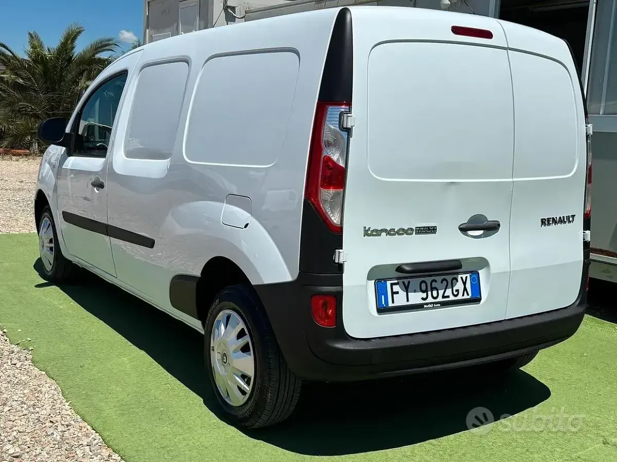 Usata Renault Kangoo 90 CV (66 kW) 2019 Bianco Monovolume