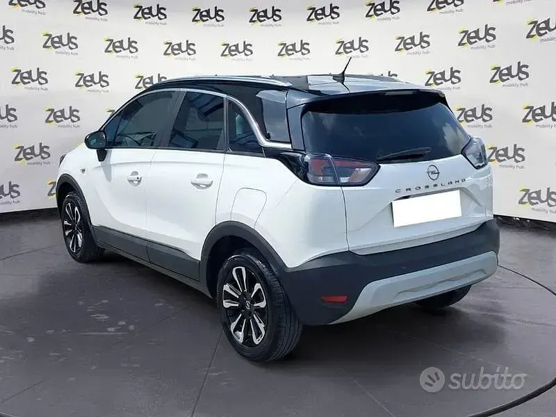 Usata Opel Crossland Elegance 110 CV (80 kW) 2023 Bianco SUV