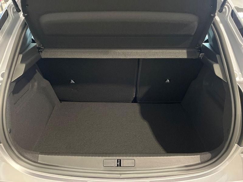 Nuova Lancia Ypsilon 110 CV (80 kW) 2026 Vernice grigio granito Utilitaria