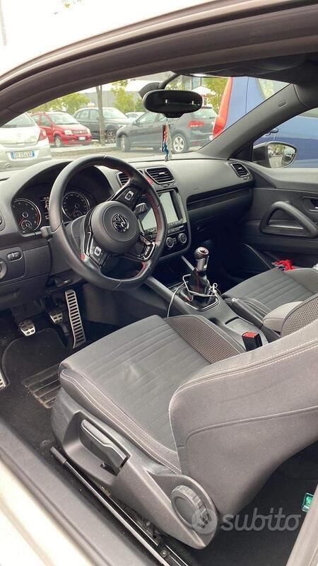 Begagnad VW Scirocco 200 HK (147 kW) 2009 Vit Sportkupé