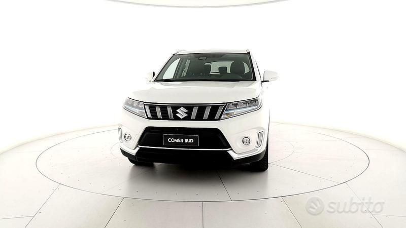 Usata Suzuki Vitara 116 CV (85 kW) 2022 Bianco SUV
