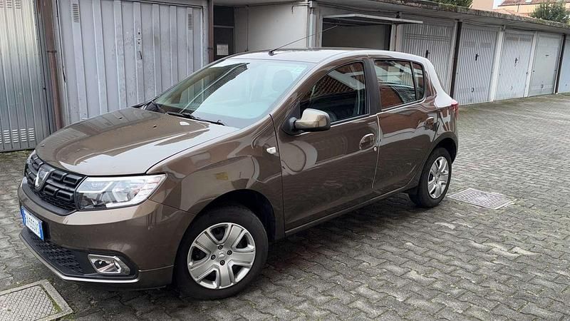 Usata Dacia Sandero 75 CV (55 kW) 2019 Marrone Berlina