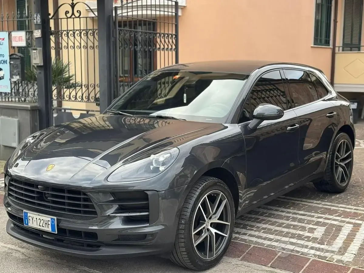 Usata Porsche Macan 245 CV (180 kW) 2019 Grigio SUV