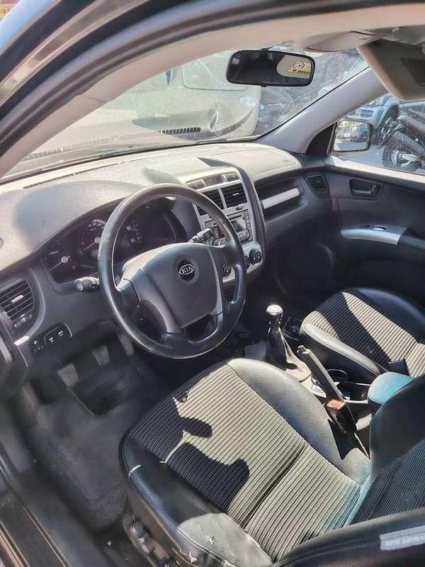 Usata Kia Sportage Active 140 CV (102 kW) 2006 Nero SUV