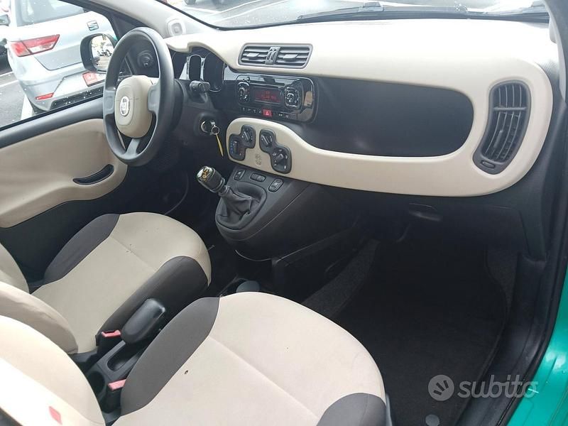 Usata Fiat Panda Lounge 69 CV (50 kW) 2015 Verde Utilitaria