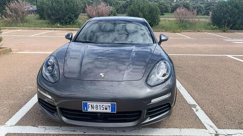 Usata Porsche Panamera 300 CV (220 kW) 2015 Utilitaria