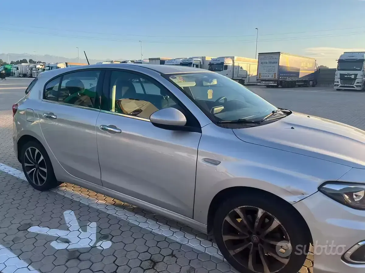Usata Fiat Tipo 95 CV (69 kW) 2019 Grigio Berlina