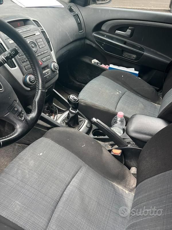 Occasion Kia Ceed 109 PK (80 kW) 2011 Grijs Hatchback