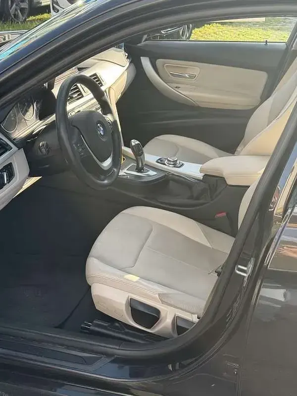 Usata BMW 318 136 CV (100 kW) 2016 Berlina