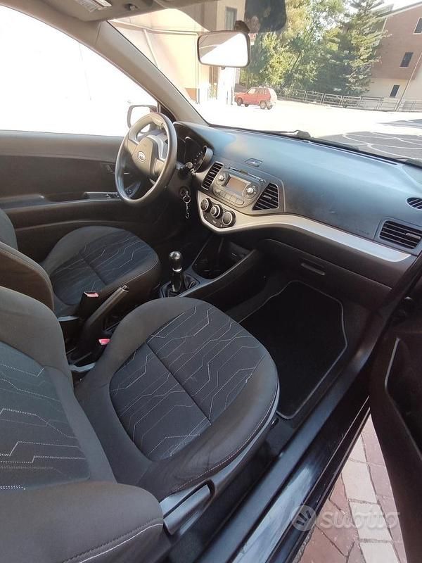 Usata Kia Picanto 69 CV (50 kW) 2012 Nero Utilitaria