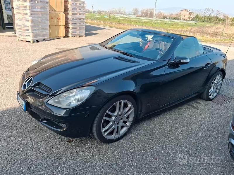 Usata Mercedes SLK280 231 CV (169 kW) 2007 Nero Cabrio