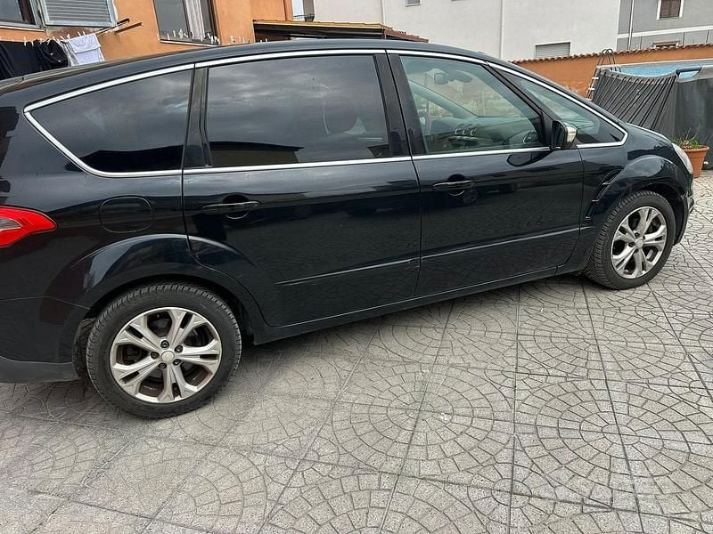 Usata Ford S-MAX S 2010 Nero Monovolume
