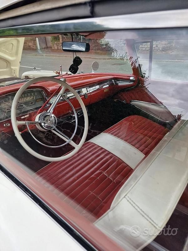 Occasion Ford Fairlane 1950 Rouge Cabriolet