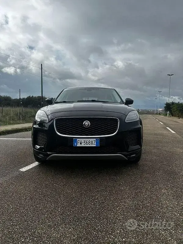 Usata Jaguar E-Pace R-Dynamic 150 CV (110 kW) 2019 Nero SUV