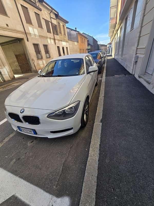 Bianco Usata 2014 BMW 116 Due volumi | 13.500 € (Molto cara) - Immagine 1/4