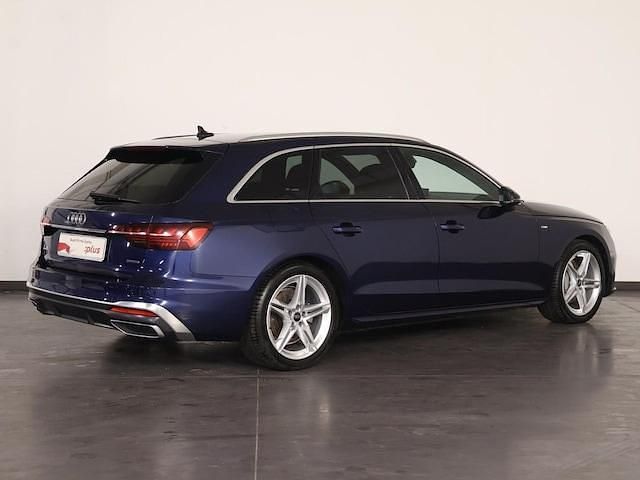 Usata Audi A4 S-Line 204 CV (150 kW) 2024 Blu navarra metallizzato Station wagon