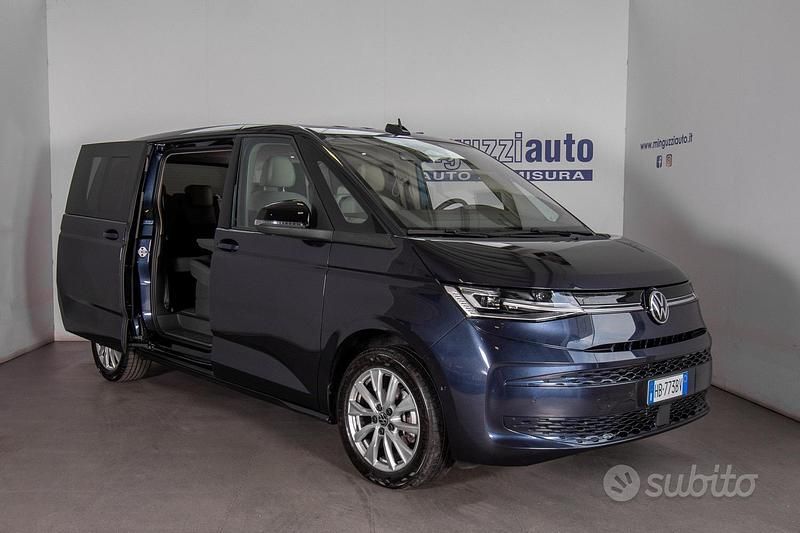 Usata VW Multivan Life 150 CV (110 kW) 2025 Blu Monovolume