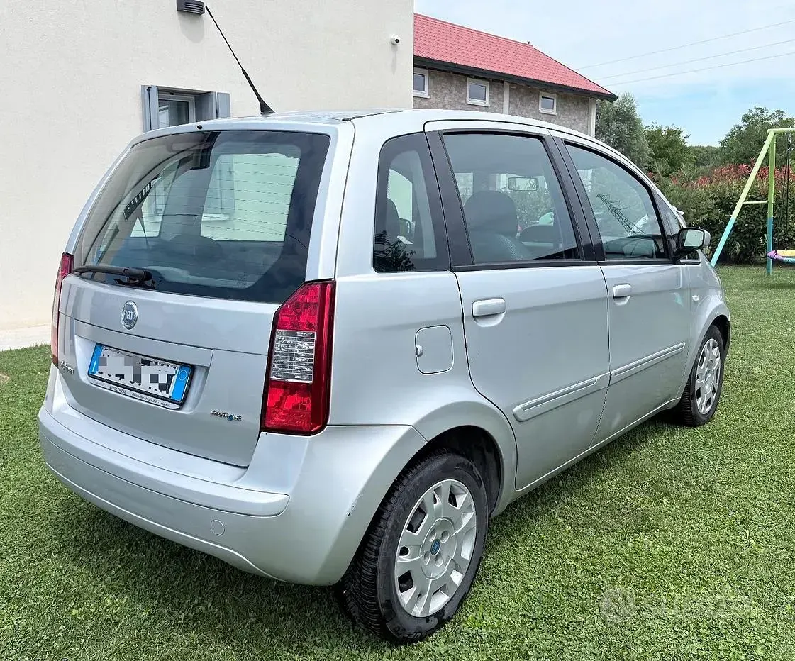 Usata Fiat Idea 69 CV (50 kW) 2007 Grigio Monovolume