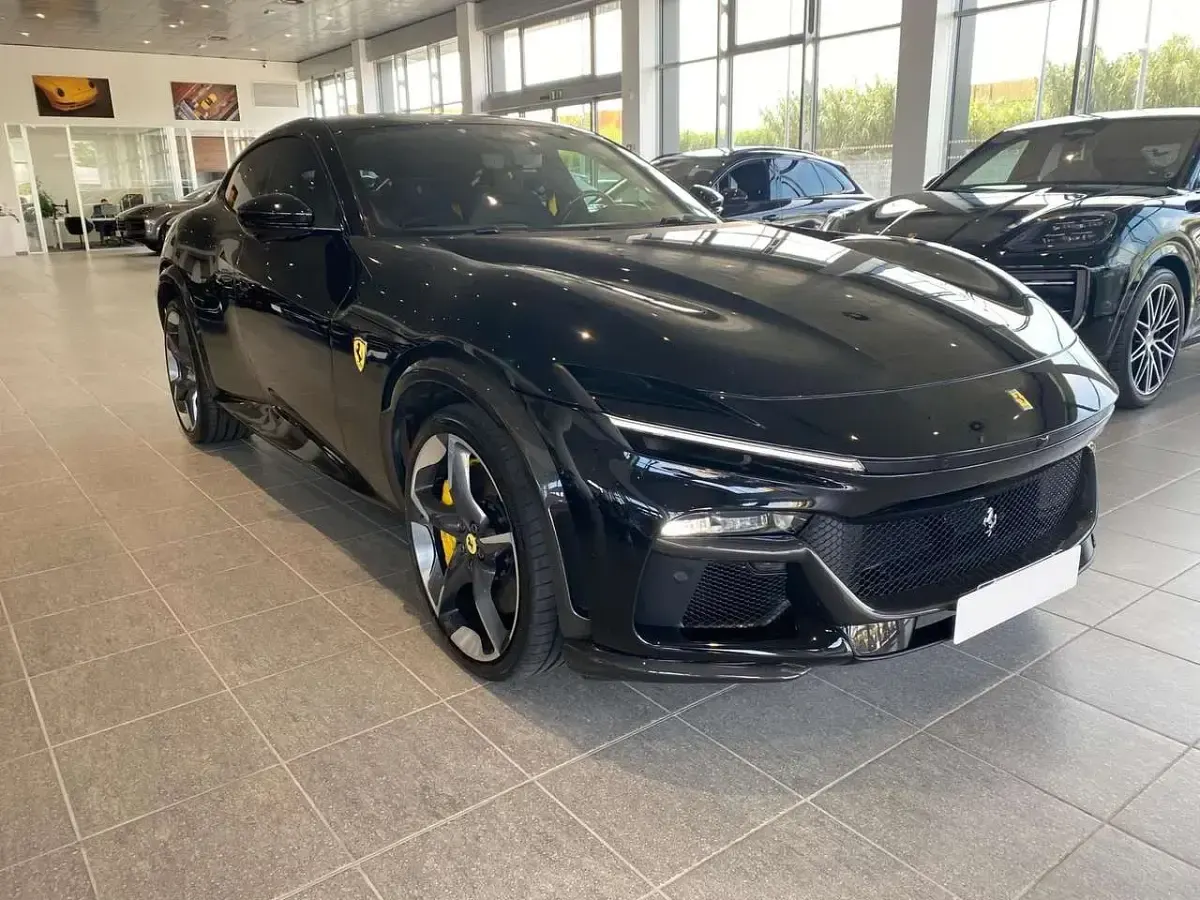Nuova Ferrari Purosangue 725 CV (533 kW) 2026 Nero SUV