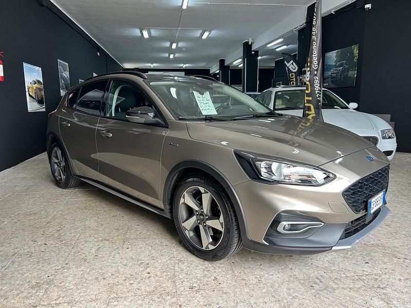 Usata Ford Focus Active 125 CV (91 kW) 2020 Marrone Berlina