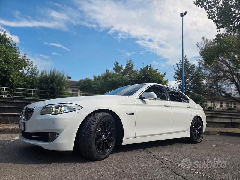 Usata BMW 530 M Sport 258 CV (189 kW) 2013 Bianco Berlina