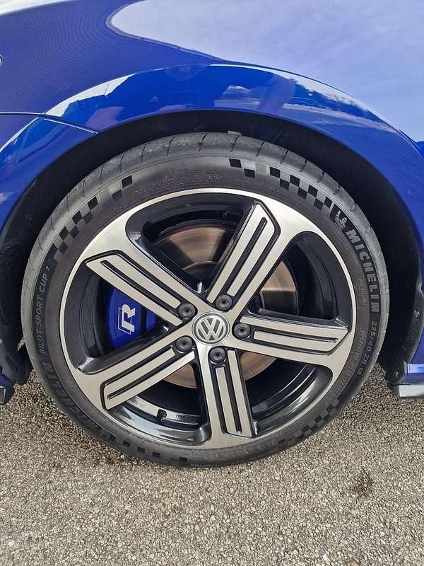 Usata VW Golf VII R 310 CV (228 kW) 2018 Blu lapiz Berlina