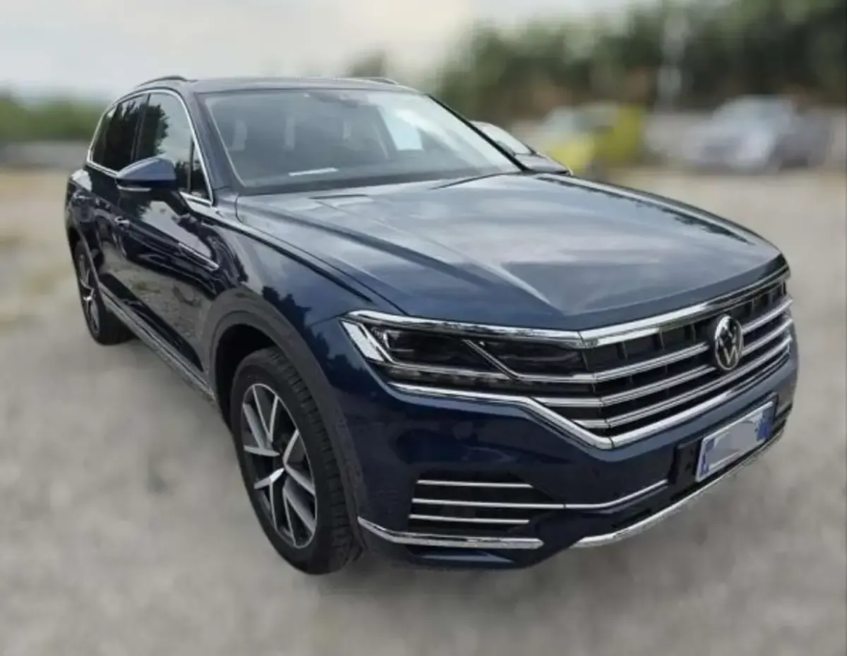 Usata VW Touareg Elegance 231 CV (169 kW) 2021 Blu/azzurro SUV