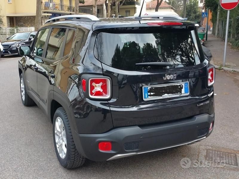 Usata Jeep Renegade Limited 120 CV (88 kW) 2016 Nero SUV