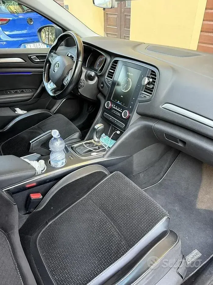 Usata Renault Mégane IV 131 CV (96 kW) 2017 Grigio Station wagon