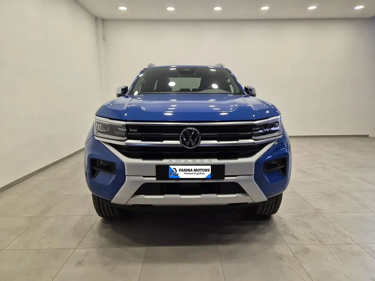 Nuova VW T7 241 CV (177 kW) 2025 Bluazzurro Furgone