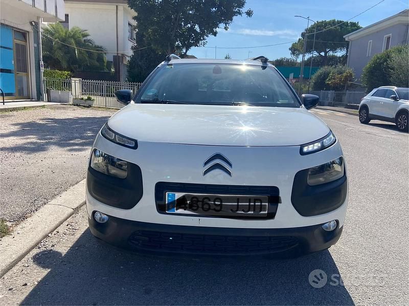 Usata Citroën C4 Cactus 99 CV (72 kW) 2015 Bianco Utilitaria
