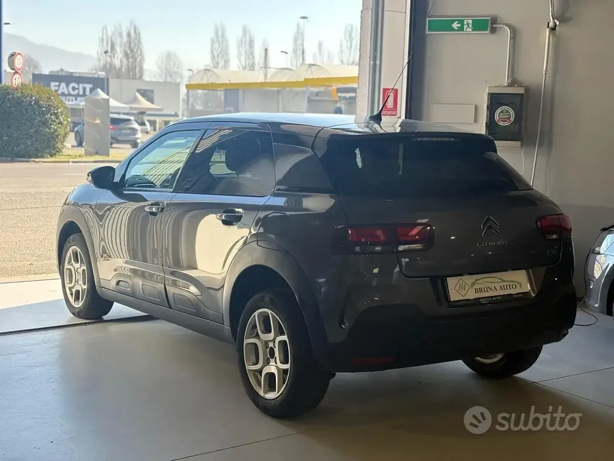 Usata Citroën C4 Feel 110 CV (80 kW) 2019 Grigio Berlina