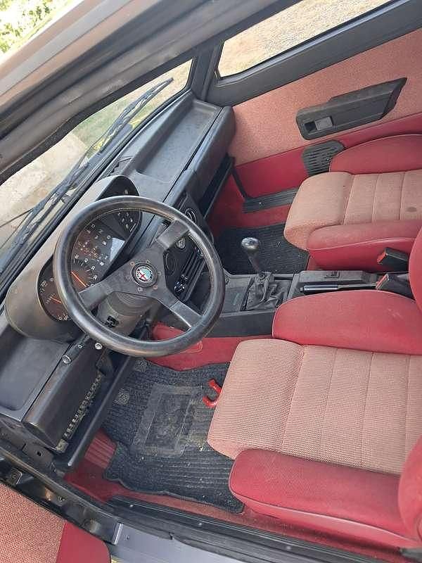 Usata Alfa Romeo Giulietta 170 CV (125 kW) 1983 Nero Berlina