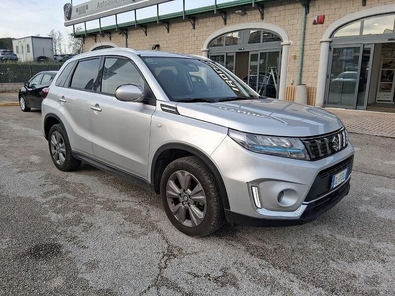 Usata Suzuki Vitara Cool 129 CV (94 kW) 2022 Grigio SUV