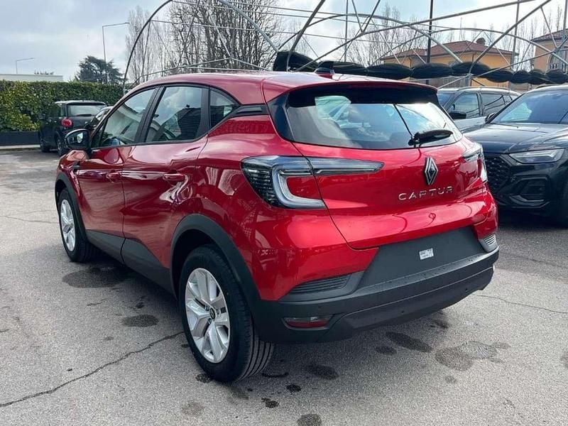 Nuova Renault Captur Evolution 116 CV (85 kW) 2026 Rosso passion metallizzato SUV