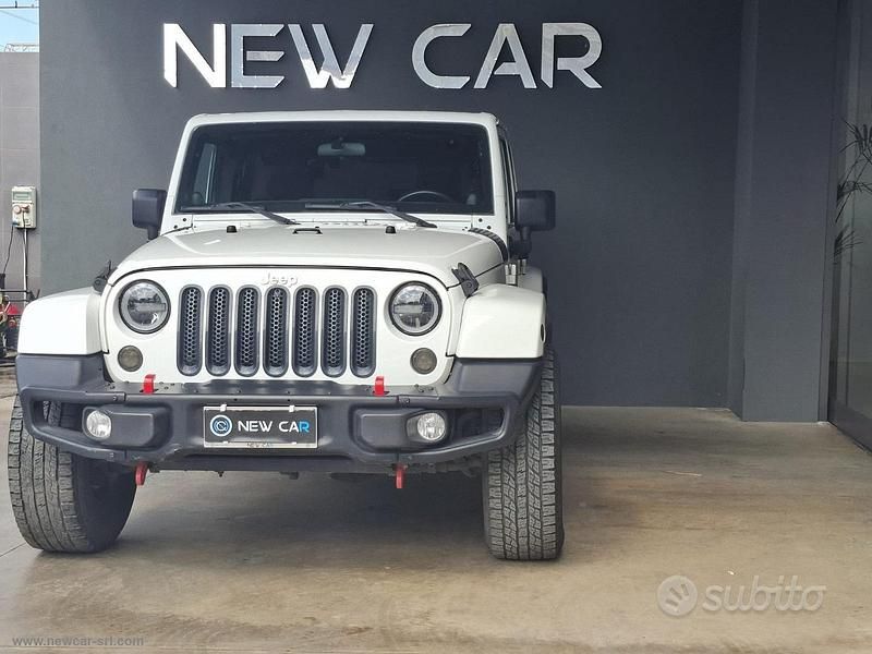 Usata Jeep Wrangler Unlimited Sahara 2012 Bianco SUV