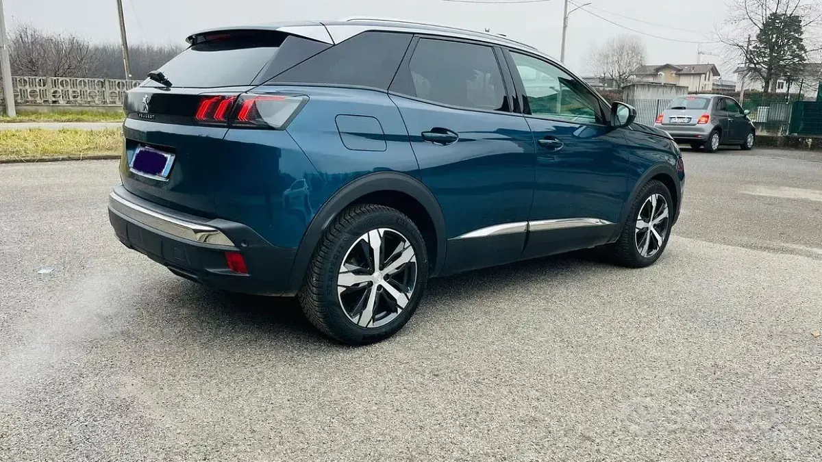 Usata Peugeot 3008 131 CV (96 kW) 2021 Bluazzurro SUV