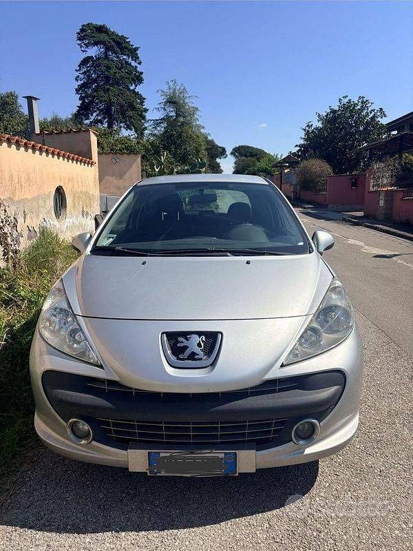 Usata Peugeot 207 90 CV (66 kW) 2008 Grigio Berlina