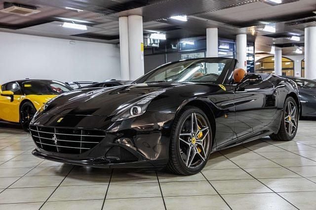 Usata Ferrari California 560 CV (411 kW) 2016 Nero Cabrio