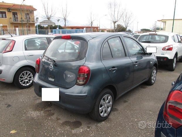 Usata Nissan Micra 80 CV (58 kW) 2011 Grigio Utilitaria