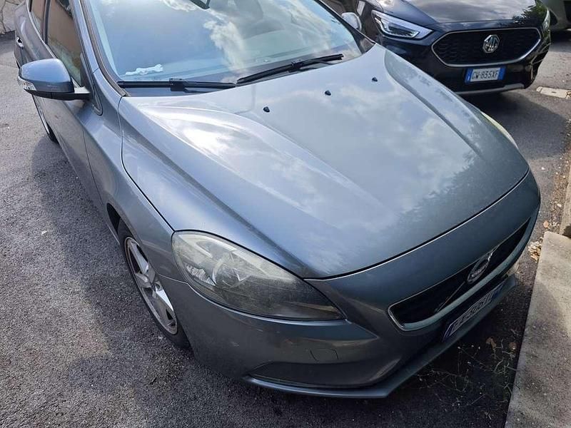 Usata Volvo V40 R-Design 120 CV (88 kW) 2015 Grigio Berlina