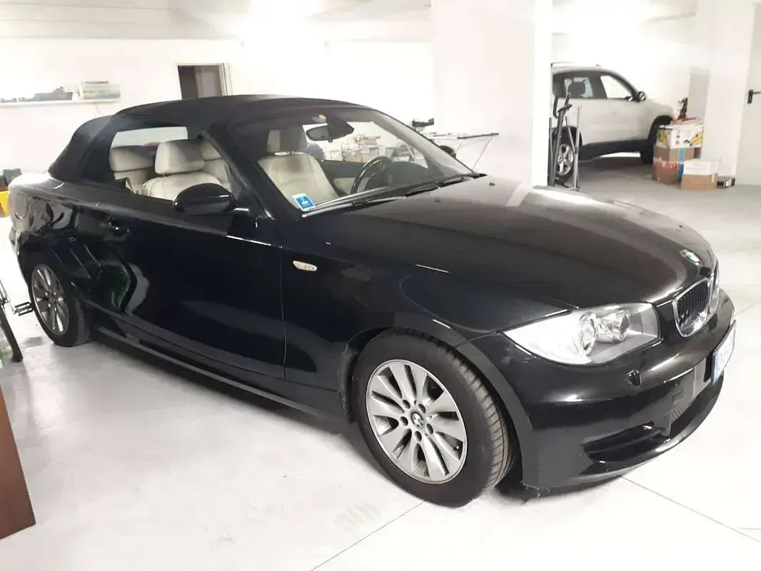 Usata BMW 120 Cabriolet 177 CV (130 kW) 2009 Nero Cabrio