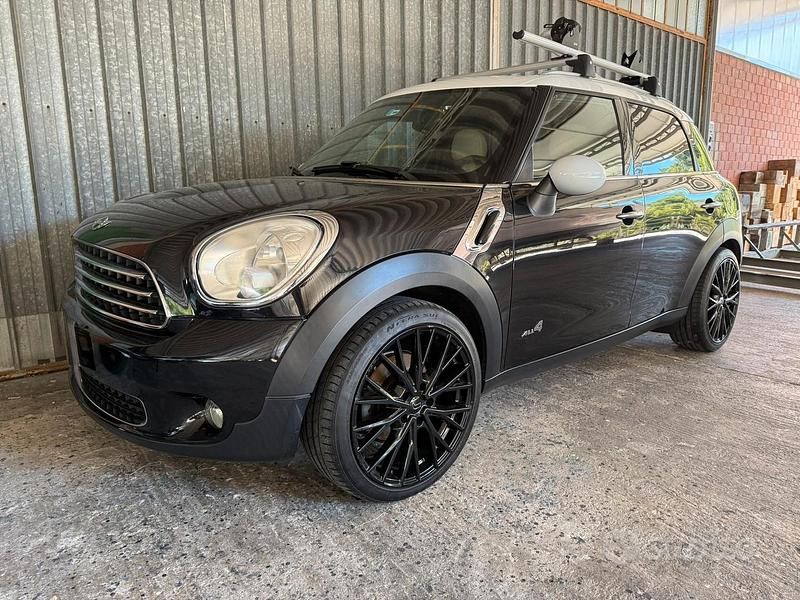 Usata Mini Cooper D Countryman 2010 Nero SUV