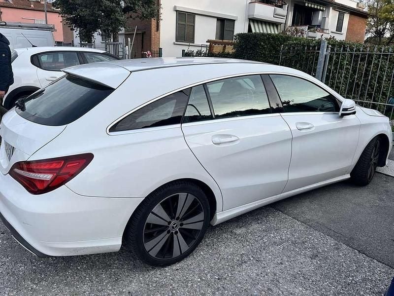 Usata Mercedes CLA220 Shooting Brake 170 CV (125 kW) 2019 Station wagon