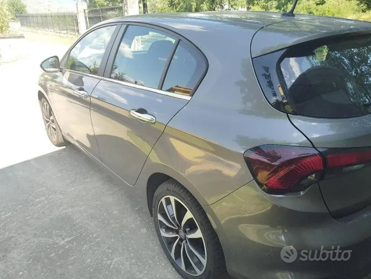 Usata Fiat Tipo 95 CV (69 kW) 2020 Grigio Berlina