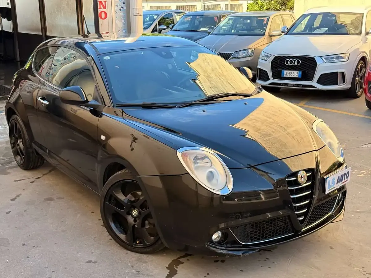 Usata Alfa Romeo MiTo Distinctive 120 CV (88 kW) 2011 Nero Utilitaria