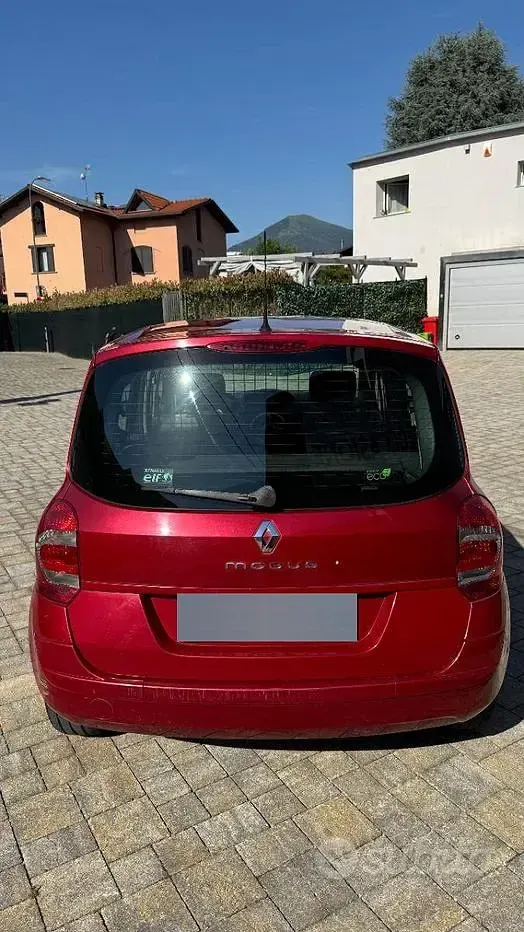 Usata Renault Modus 101 CV (74 kW) 2010 Rosso Monovolume